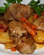Свиное жаркое с картофелем