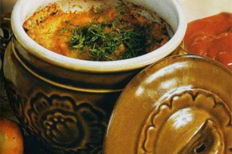 Рецепт жаркого из куриных потрошков в горшочках