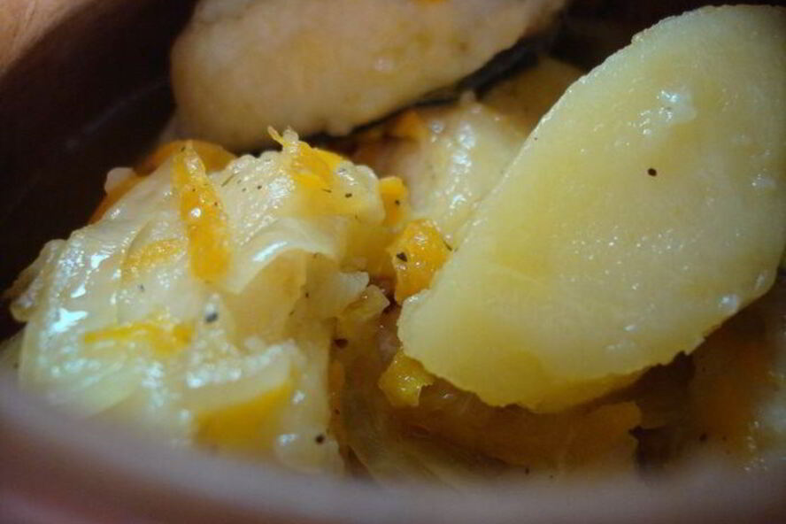 Рецепт жаркого из судака в горшочках