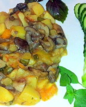 Жаркое с грибами в мультиварке