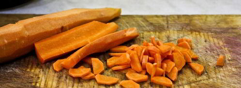 жаркое с курицей и черносливом в горшочках. Шаг 3