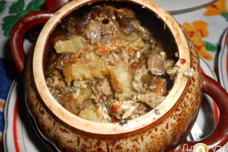 Рецепт жаркого в горшочках