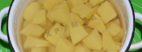 картофельные зразы в духовке с мясным фаршем и сыром. Шаг 3