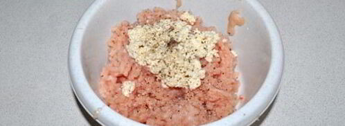 куриные зразы с перепелиными яйцами. Шаг 4