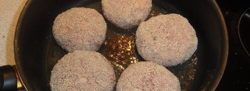 мясные зразы подсолнухи с хлопьями. Шаг 8