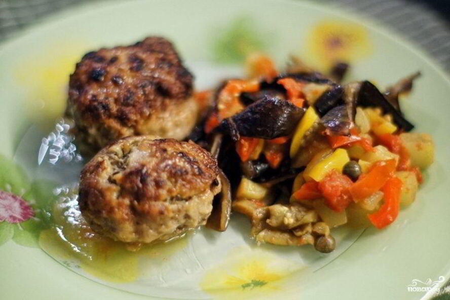 Рецепт мясных зраз с грибами