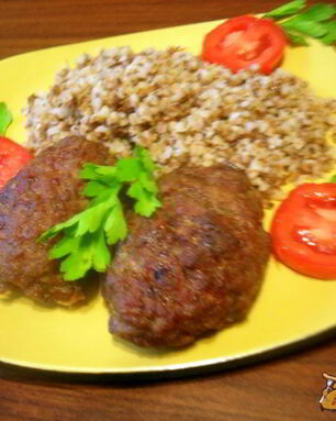 Мясные зразы с опятами