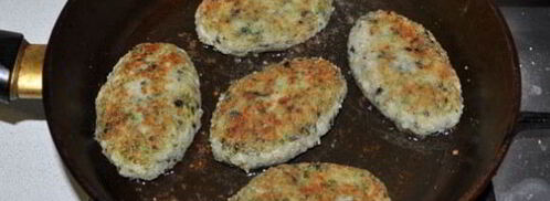 рыбные зразы с сыром, маслом и зеленью. Шаг 7