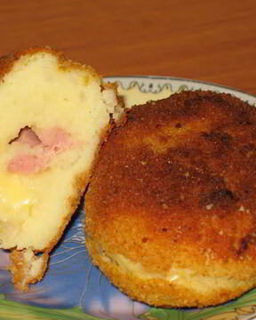 Зразы картофельные с копченой курочкой