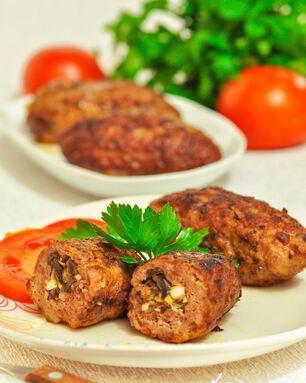 Зразы с грибами, луком и яйцом