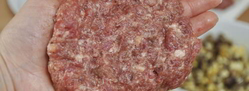 зразы с грибами, луком и яйцом. Шаг 11