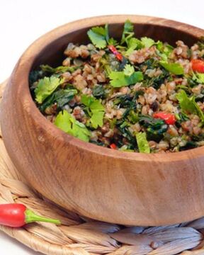 Гречка с чили и шпинатом