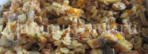 гречка с грибами, куриной печенью и сердцами в мультиварке. Шаг 6