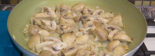 гречка с грибами в горшочке. Шаг 6