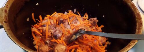 гречка с куриным мясом в казане. Шаг 7