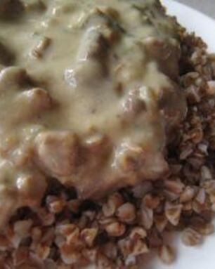 Гречка с лисичками в сливочном соусе