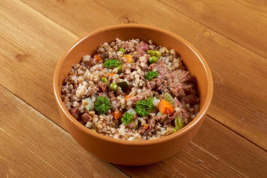 Рецепт гречневой каши с тушенкой