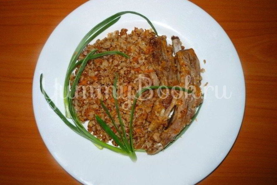 Рецепт гречневой каши со свиными ребрышками из мультиварки