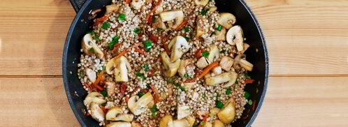 зеленая гречка со свининой и грибами. Шаг 7