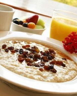 Каша рисовая с изюмом в мультиварке