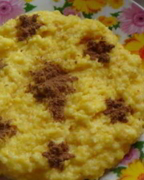 Каша кукурузная со сметаной и корицей