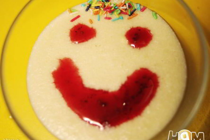 Рецепт манной каши на молоке с желтком