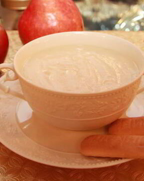 Манная каша с яблоком