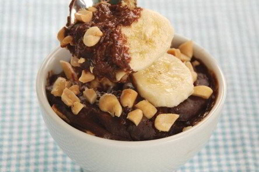 Рецепт шоколадной манной каши с банановым муссом