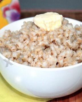 Перловая каша на воде со сливочным маслом в мультиварке