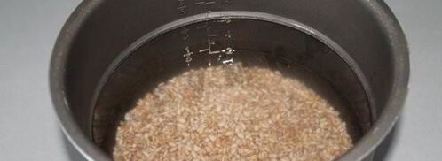 перловая каша на воде со сливочным маслом в мультиварке. Шаг 4