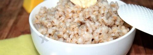 перловая каша на воде со сливочным маслом в мультиварке. Шаг 5