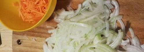 перловая каша с тушеной говядиной и конкассе из томатов. Шаг 3