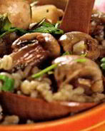 Перловка с грибами в горшочке