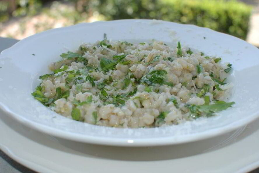 Рецепт перловки с зеленью и сыром