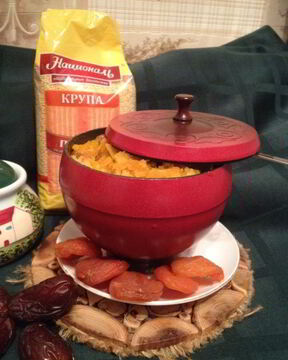 Пшенная каша с тыквой и сухофруктами