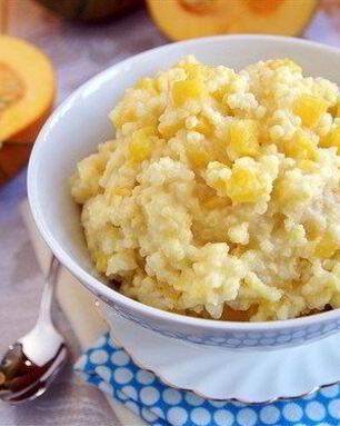 Пшенная каша с тыквой в горшочках