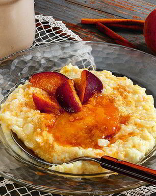 Рисово-пшенная каша с персиками