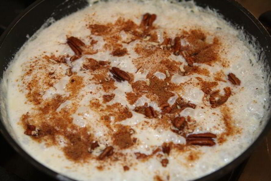 Рецепт рисовой каши с корицей и орехами пекан