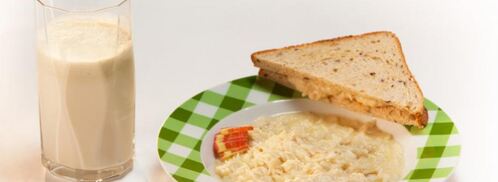 рисовая каша с ревенем и тосты с кремом из ревеня. Шаг 5