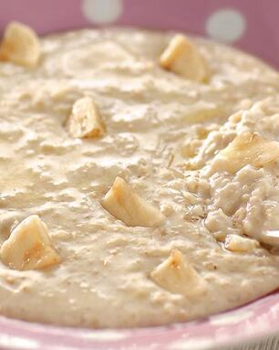 Самая простая овсяно-сливочная каша с бананами