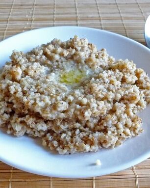 Ячневая каша на воде рассыпчатая