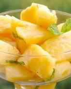 Ананас с мятным сиропом