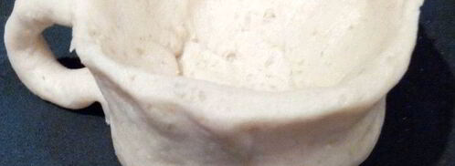 фиалковый кофе в сладкой кружке. Шаг 5