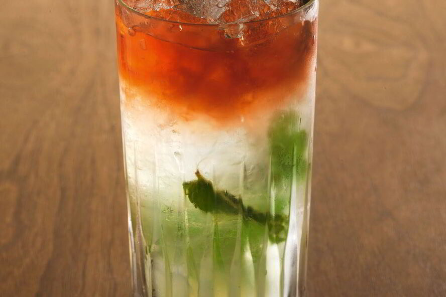 Рецепт коктейля квинс-парк-свизл