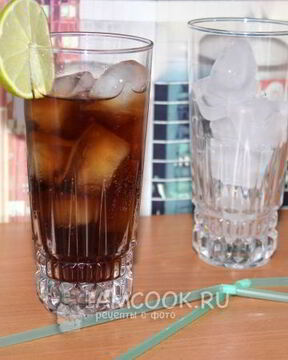 Коктейль ром кола