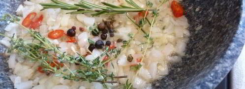 кролик с вином и пряными травами в духовке. Шаг 9