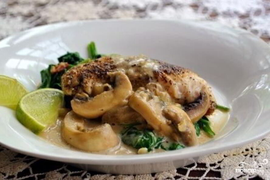 Рецепт линя, тушеного с вином и шампиньонами