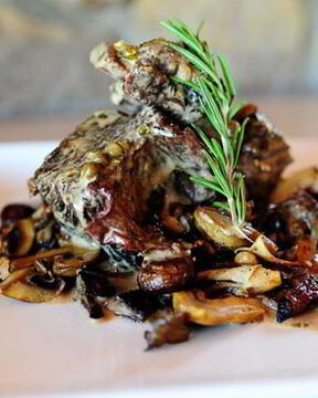 Ребрышки с вином и сливками