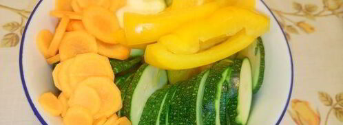 запеченная в кармашках форель с вином и овощами. Шаг 5