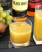 Коктейль из киви и винограда